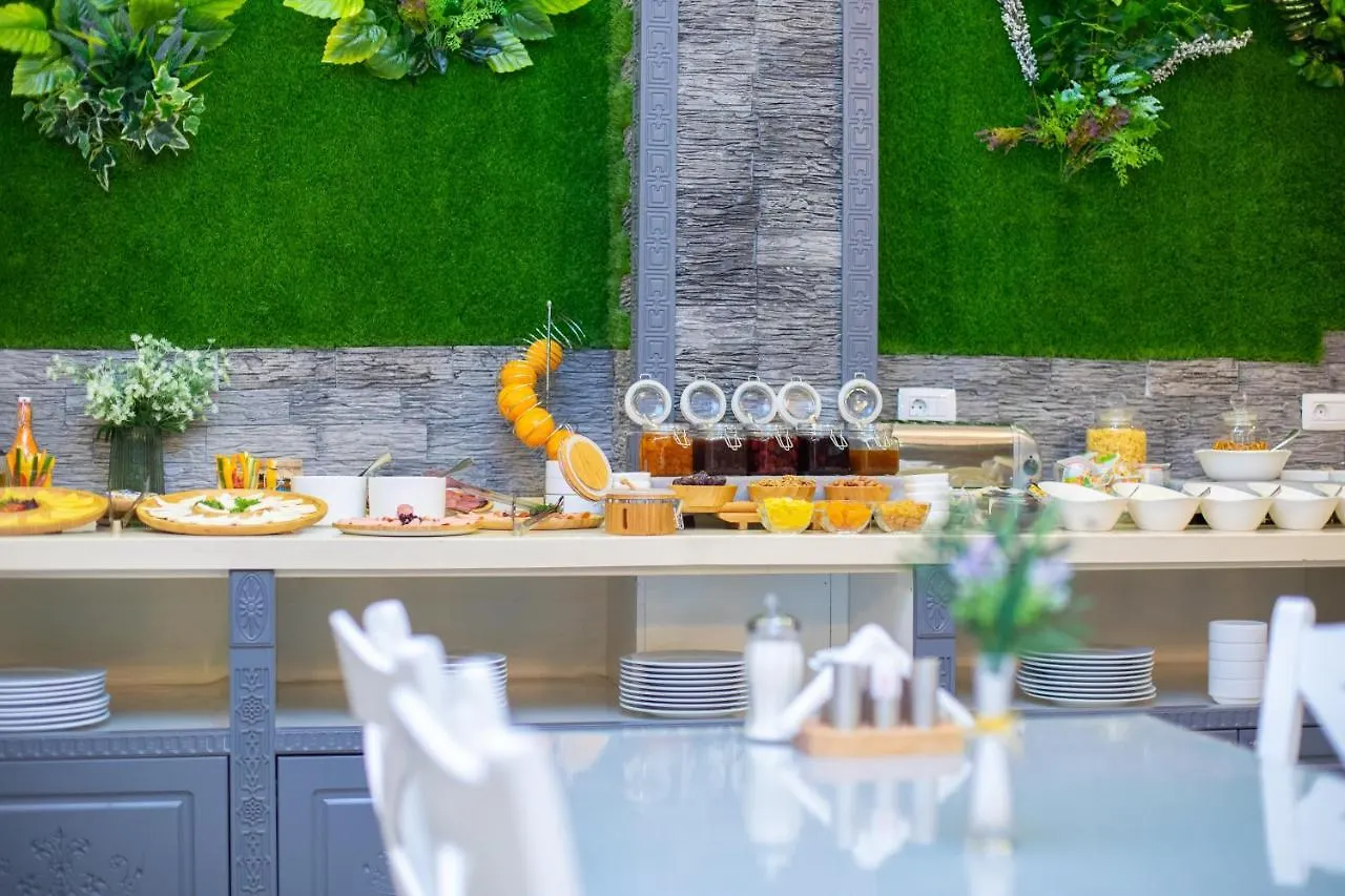 Grand Hotel Baku Central Park