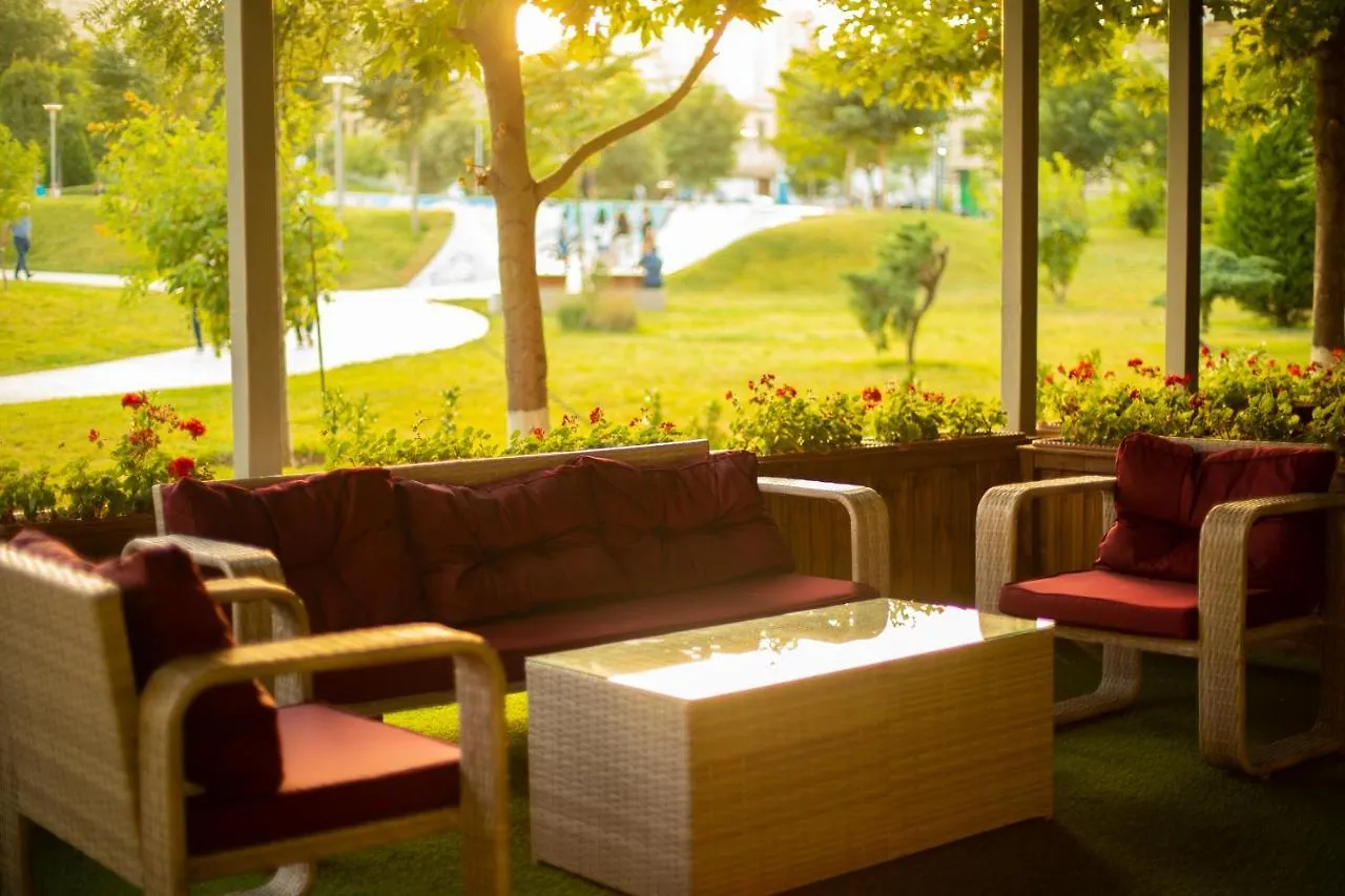 Grand Hotel Baku Central Park