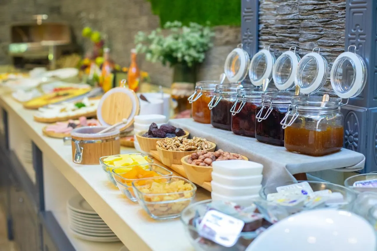 Grand Hotel Baku Central Park